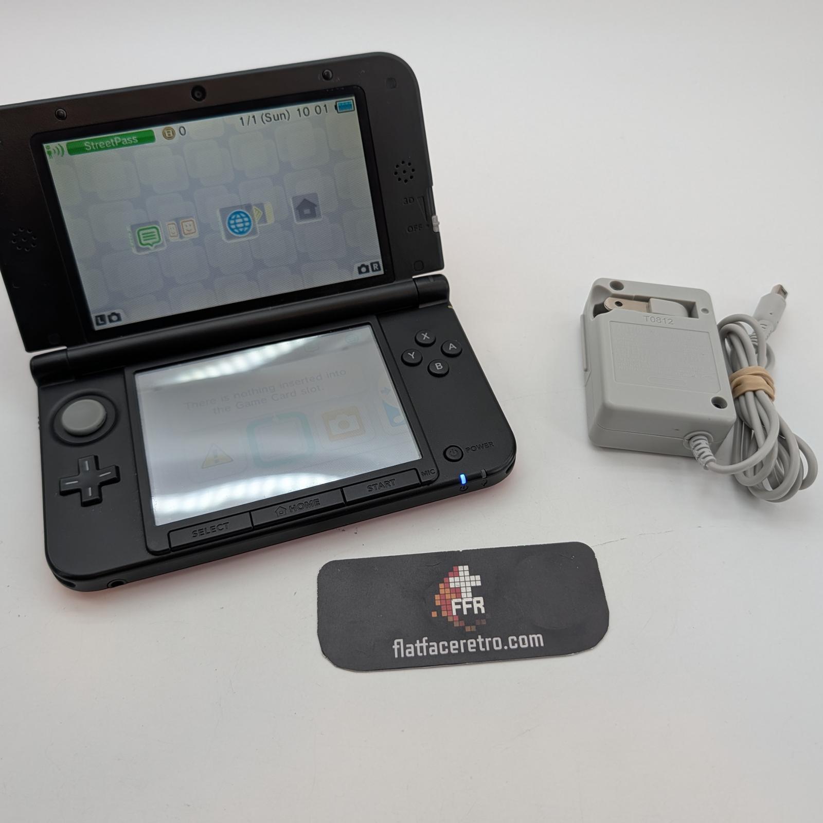 Nintendo 3DS XL Red + Black